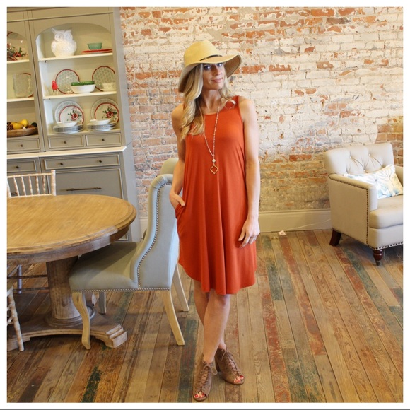 Tangerine sleeveless swing dress with Pockets - Picture 3 of 4